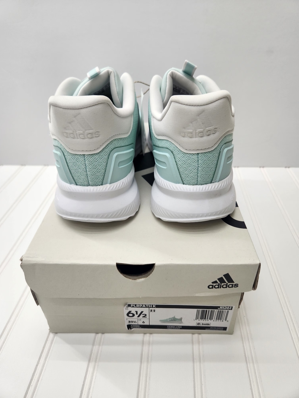NWT Adidas Big Kid's Cloudfoam Running Shoes in Mint Green Size 6.5 - Picture 4 of 9